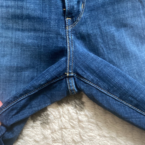 LEVI’S NWT CLASSIC STRAIGHT FIT WOMEN'S JEANS - Picture 8 of 8